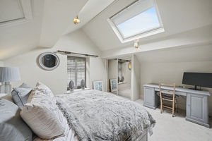 Guest bedroom- click for photo gallery